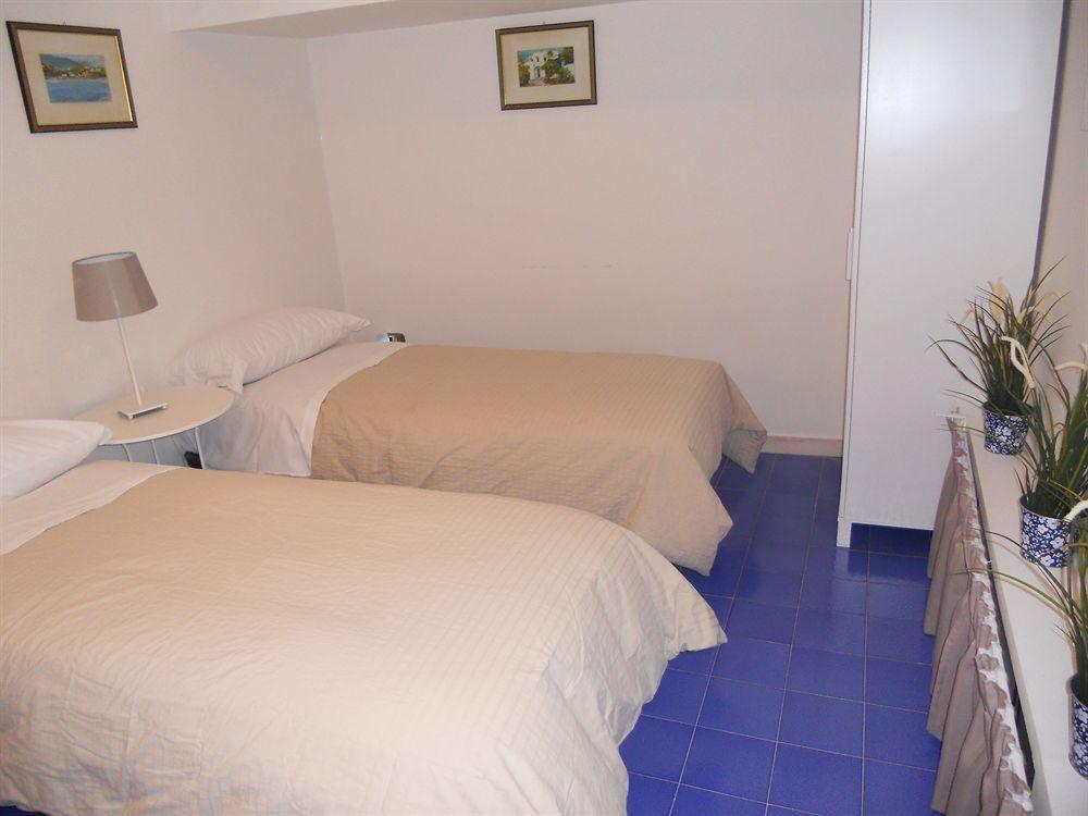 ナポリ パラッツォ マニョカヴァッロ B ＆ B Bed & Breakfast エクステリア 写真