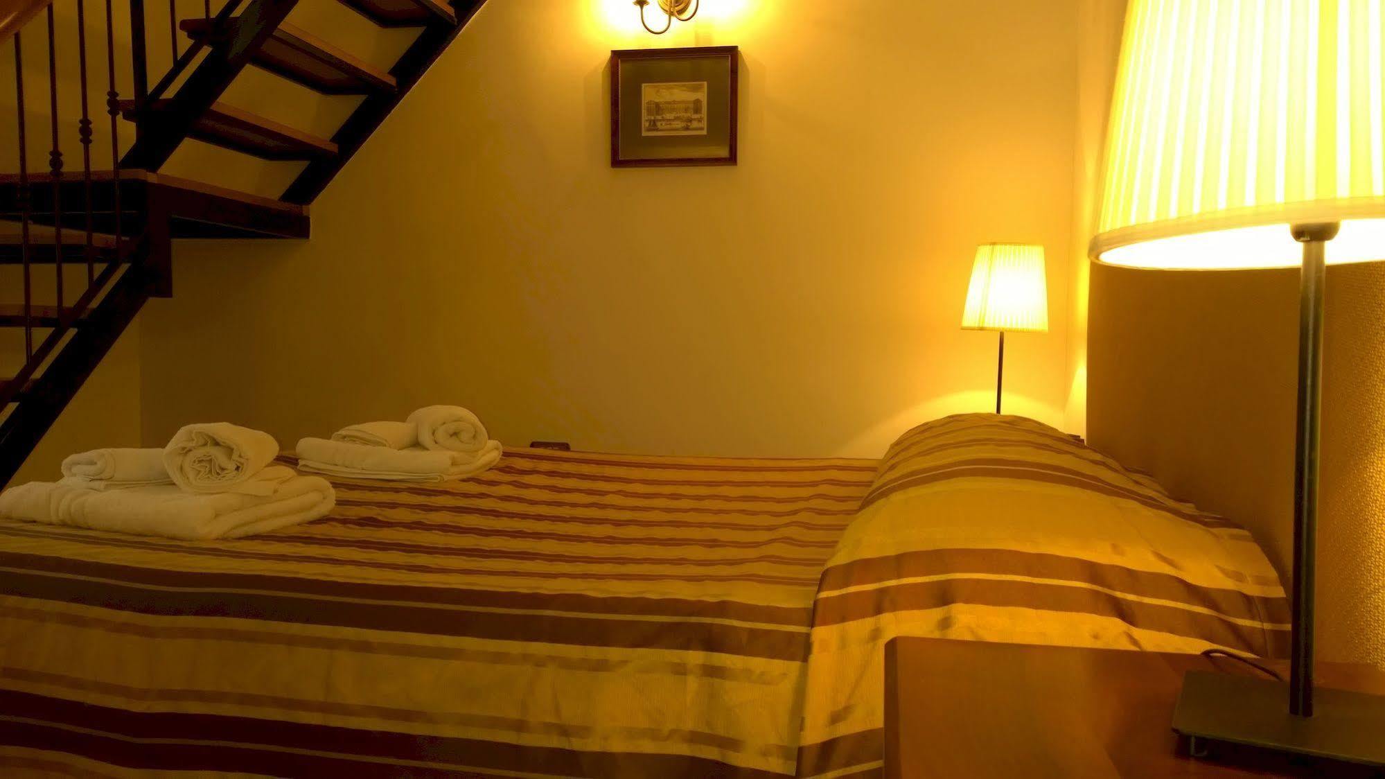 ナポリ パラッツォ マニョカヴァッロ B ＆ B Bed & Breakfast エクステリア 写真