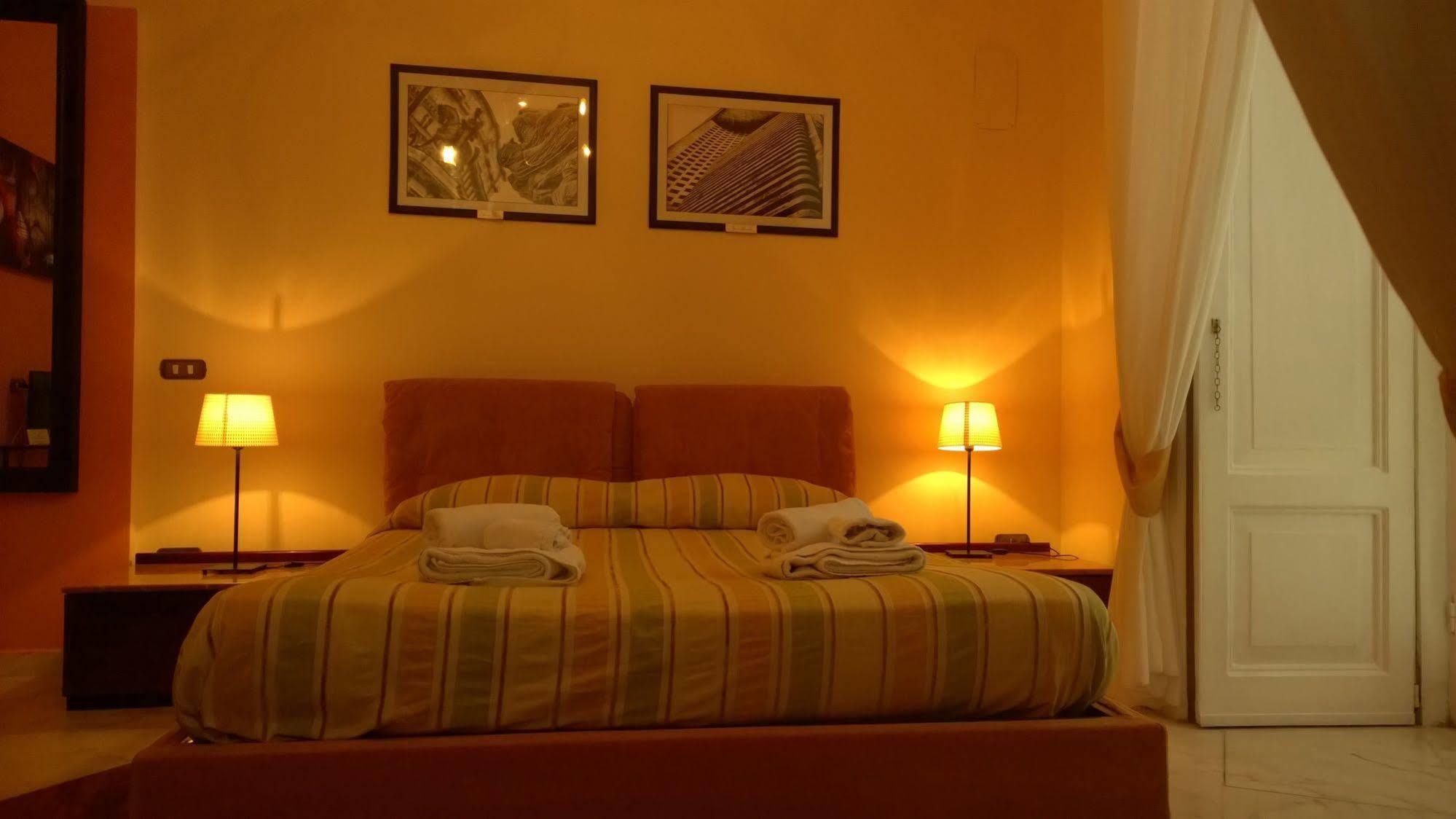 ナポリ パラッツォ マニョカヴァッロ B ＆ B Bed & Breakfast エクステリア 写真